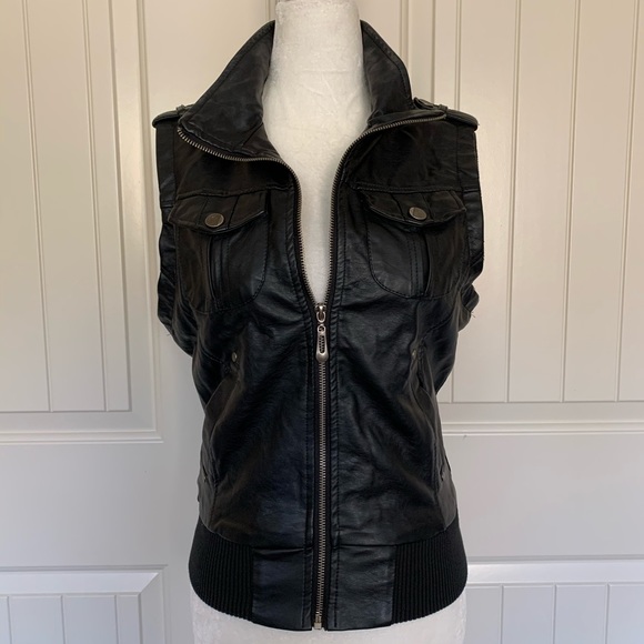 Snobbish Jackets & Blazers - Snobbish Black Faux Leather Bomber Lined Vest